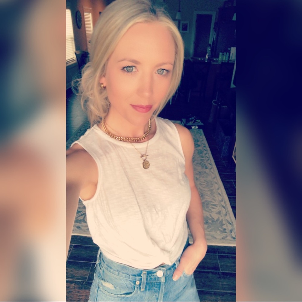 Meet your Posher, Mackenzie